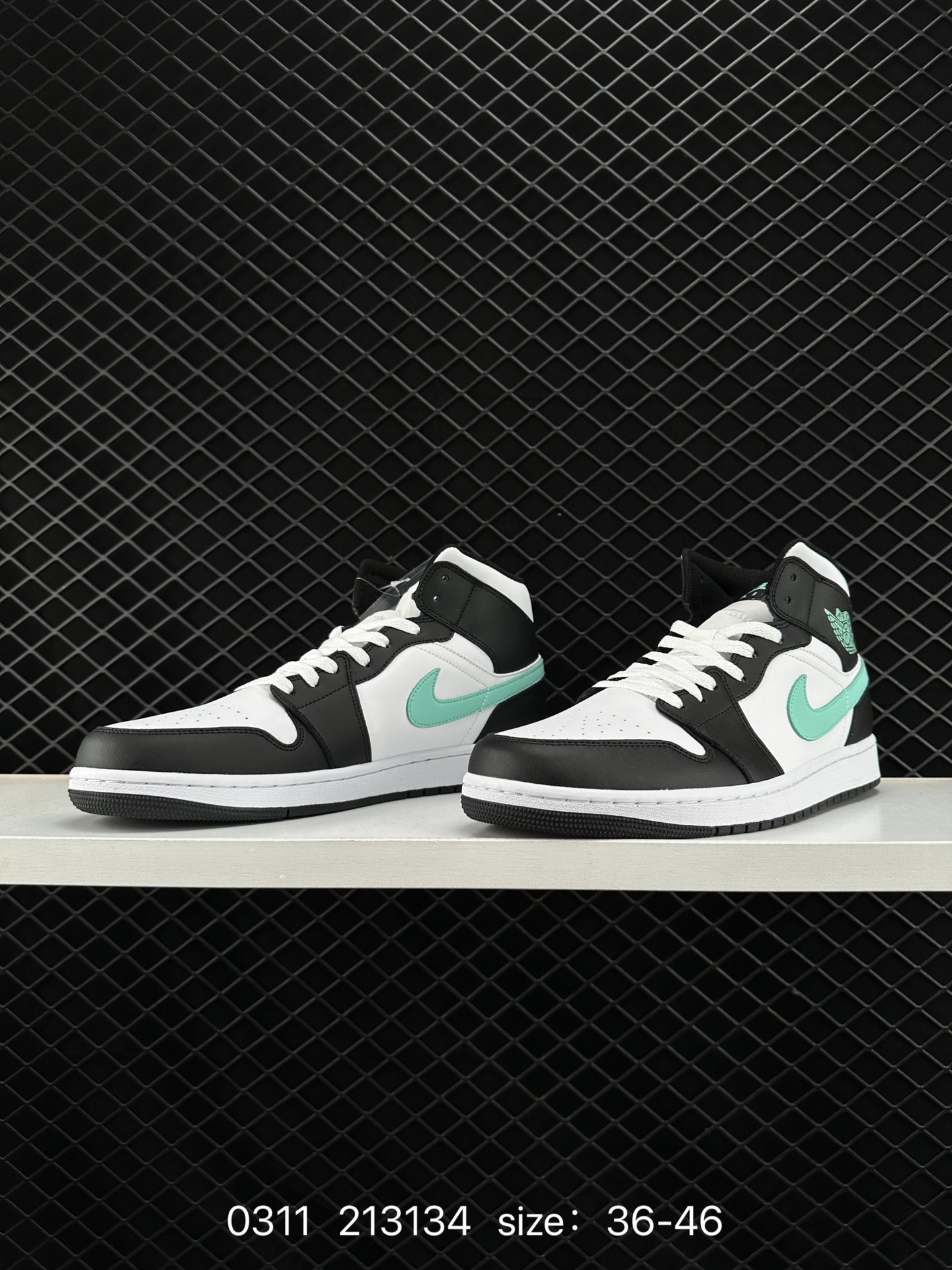 Air Jordan 1 Mid AJ1